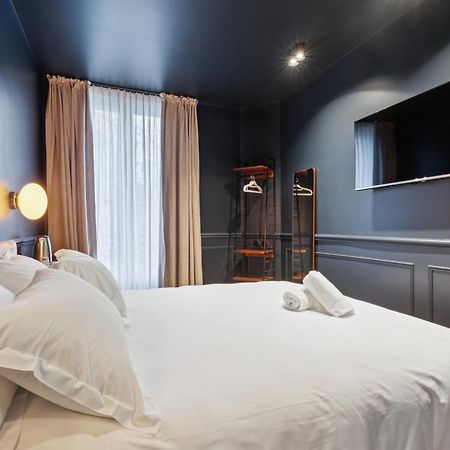 Hotel Clemence ปารีส ภายนอก รูปภาพ