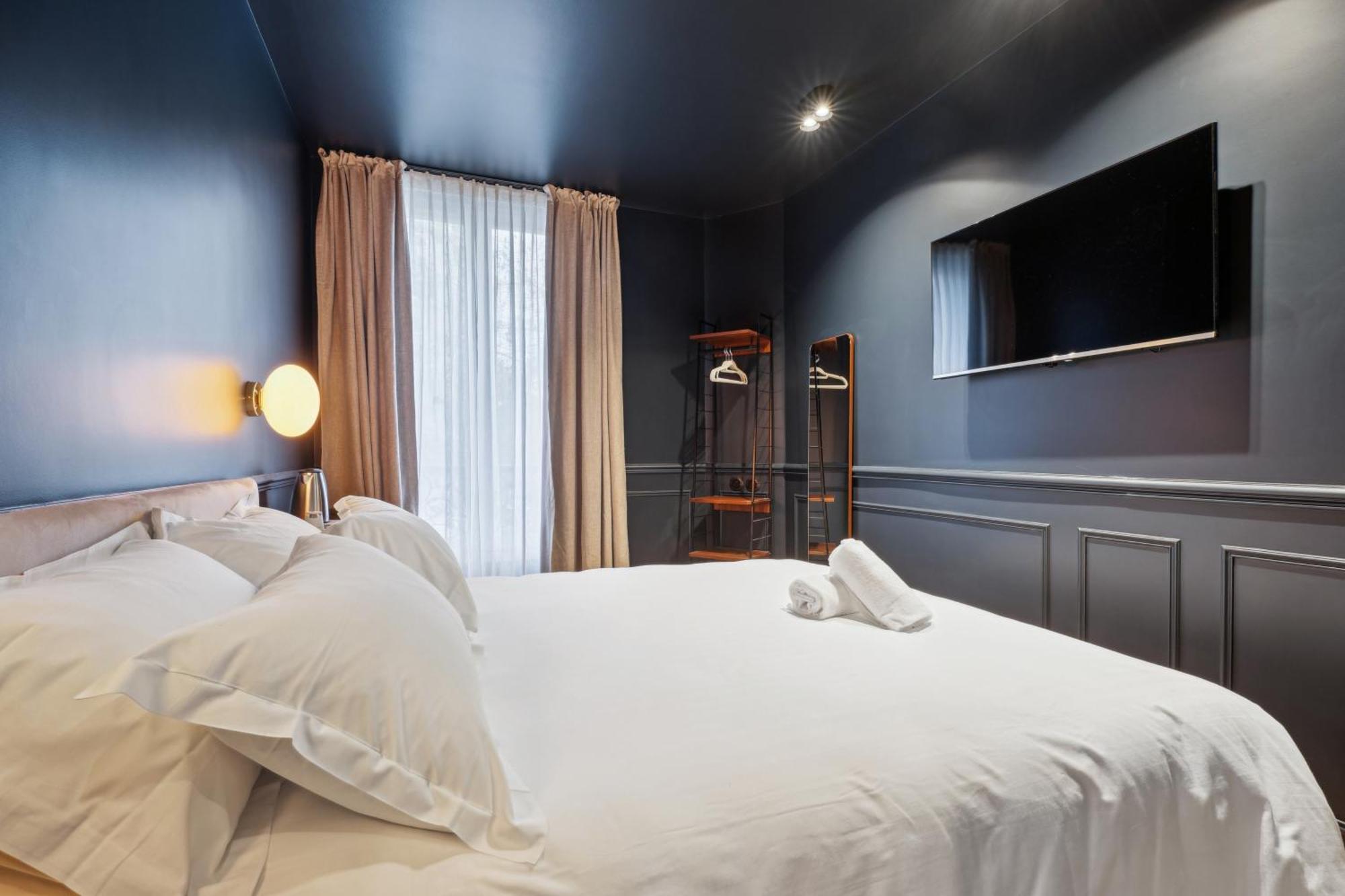 Hotel Clemence ปารีส ภายนอก รูปภาพ