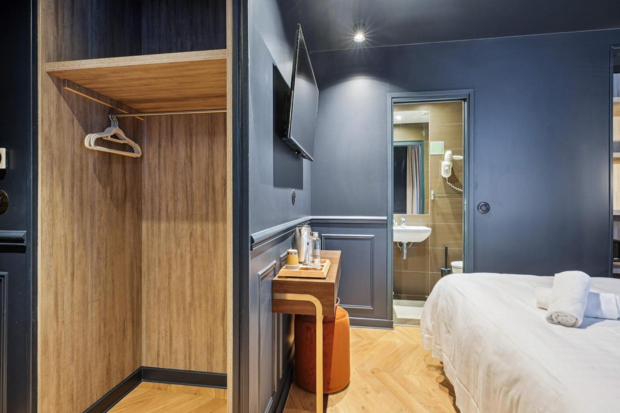 Hotel Clemence ปารีส ภายนอก รูปภาพ