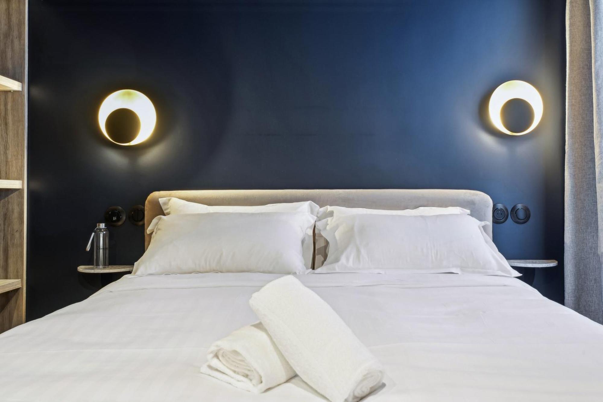 Hotel Clemence ปารีส ภายนอก รูปภาพ